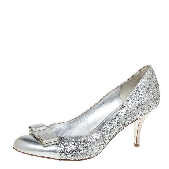 Salvatore Ferragamo Silver Glitter Vara Bow Pumps Size 38.5 - Picture 1 of 4